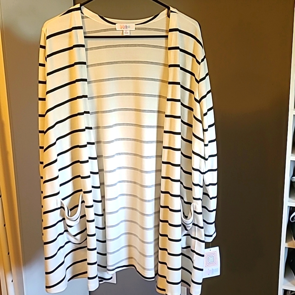 NWT LuLaRoe BW Striped Caroline Cardigan, size large